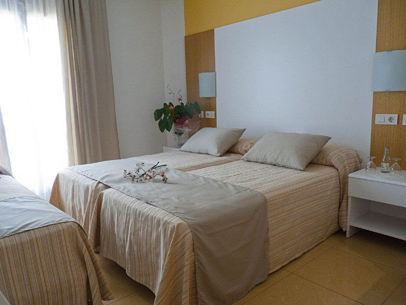 Sagitario Hostal Ciutadella Ciutadella  Exterior photo